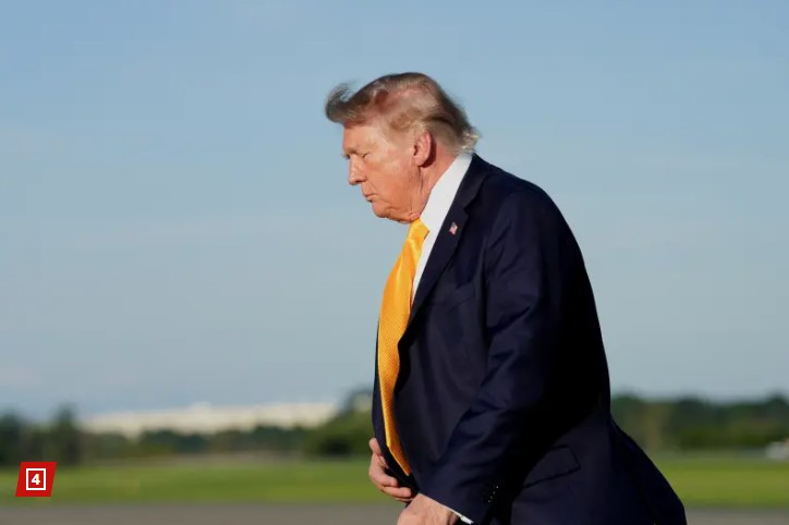 Трамп з'явився на публіці з новим кольором волосся